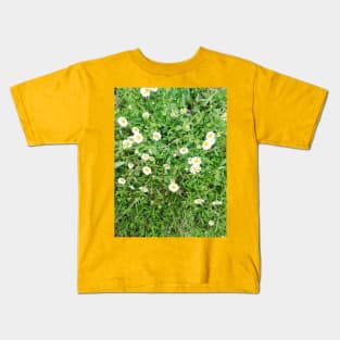 sweet little daisies Kids T-Shirt